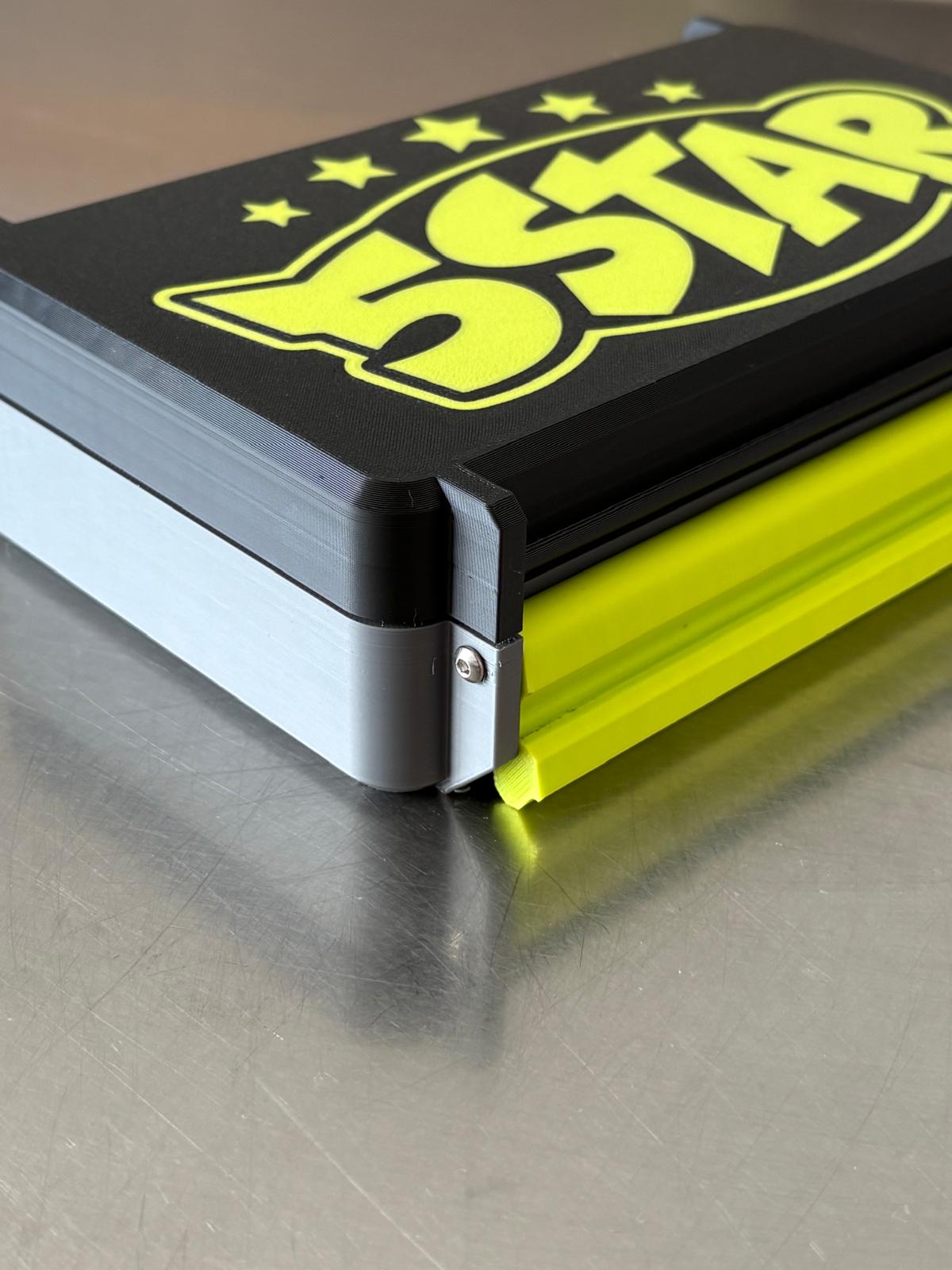 5STAR Box corner detail showing aluminium frame and neon rail